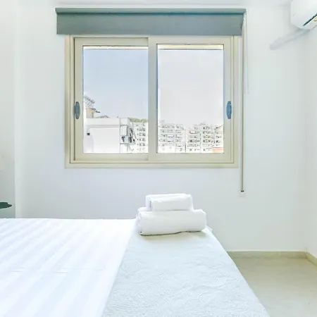 Luxury Central 3 - Cozy, 3 Min Beach *